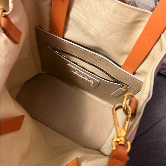 Marni
MUSEO SOFT SMALL BAG IN GREY-GREEN AND BEIGE LEATHER Tote - Picture 7 of 14